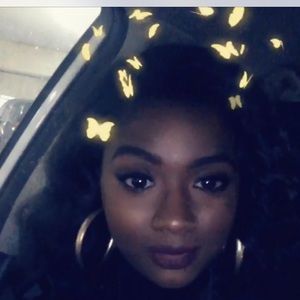 Meet your Posher, Candace